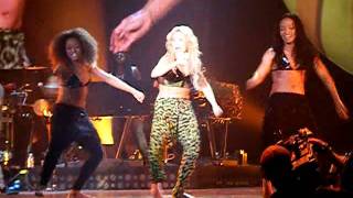 Shakira  Loca  Paris Live [upl. by Gerdy]