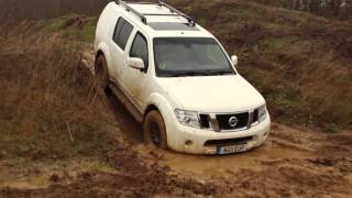 ROATHE 4x4  Nissan Pathfinder R51 Off Road at Avalanche Adventure England [upl. by Ameer]